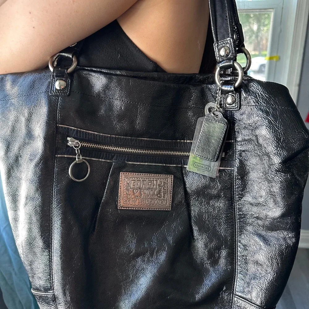 Coach Y2K Poppy Black Leather Tote Bag Shoulder Purse Zip Pocket